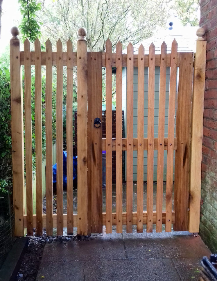 Oak gate with side panel and traditional ironmongery, for Rebecca at High Legh, Warrington