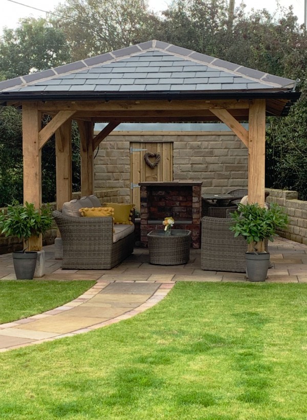 Gazebo, artisan, garden room, oak framed construction, hipped roof ...